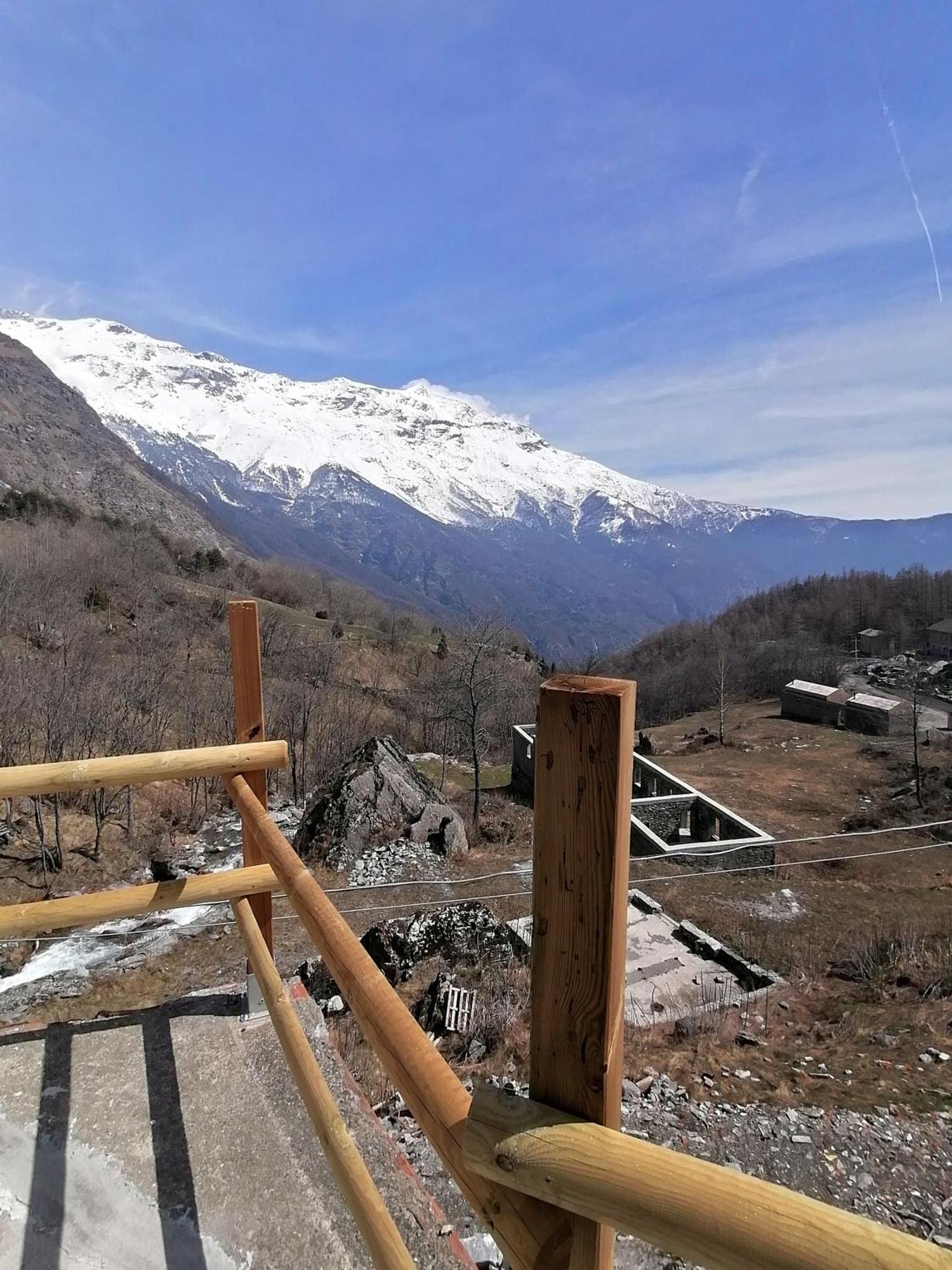 Ca Ad Me Pare Alloggio Con Terrazza Panoramica 몬체니시오 외부 사진
