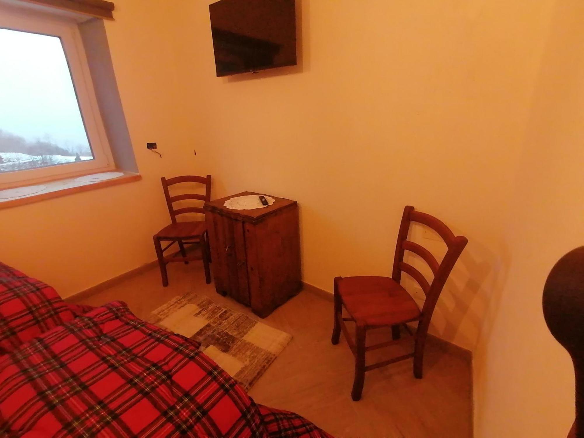Ca Ad Me Pare Alloggio Con Terrazza Panoramica 몬체니시오 외부 사진
