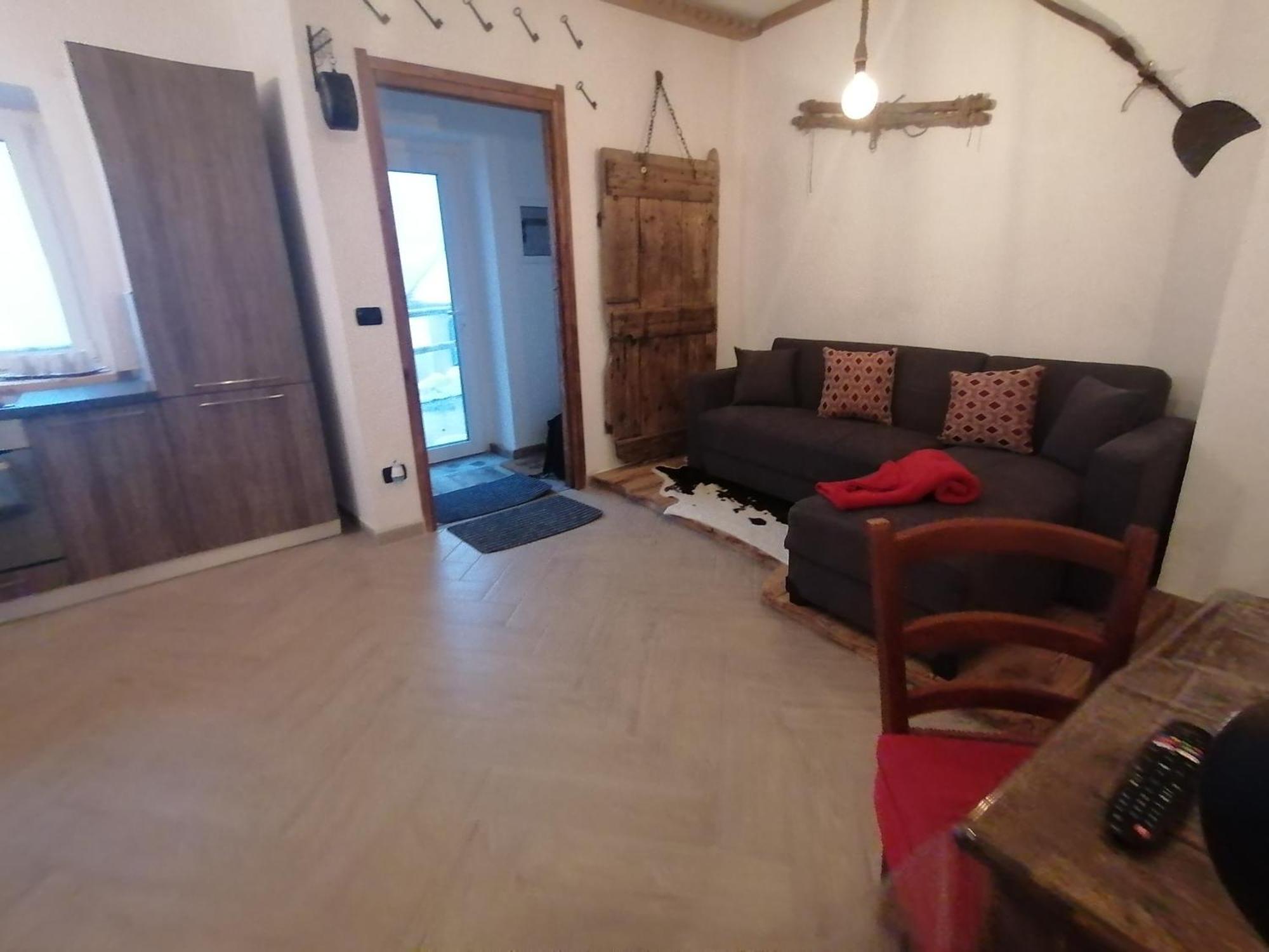 Ca Ad Me Pare Alloggio Con Terrazza Panoramica 몬체니시오 외부 사진
