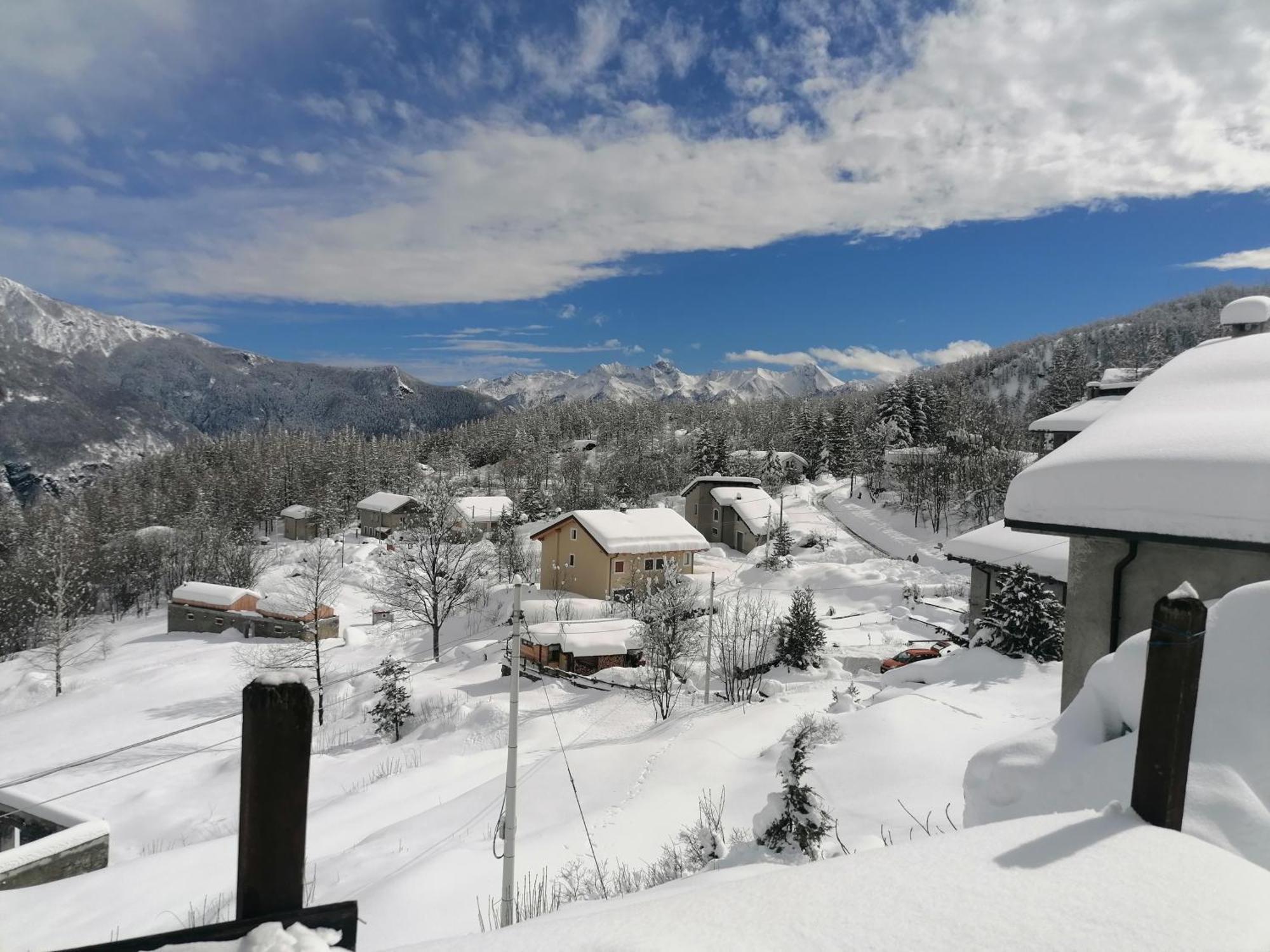 Ca Ad Me Pare Alloggio Con Terrazza Panoramica 몬체니시오 외부 사진