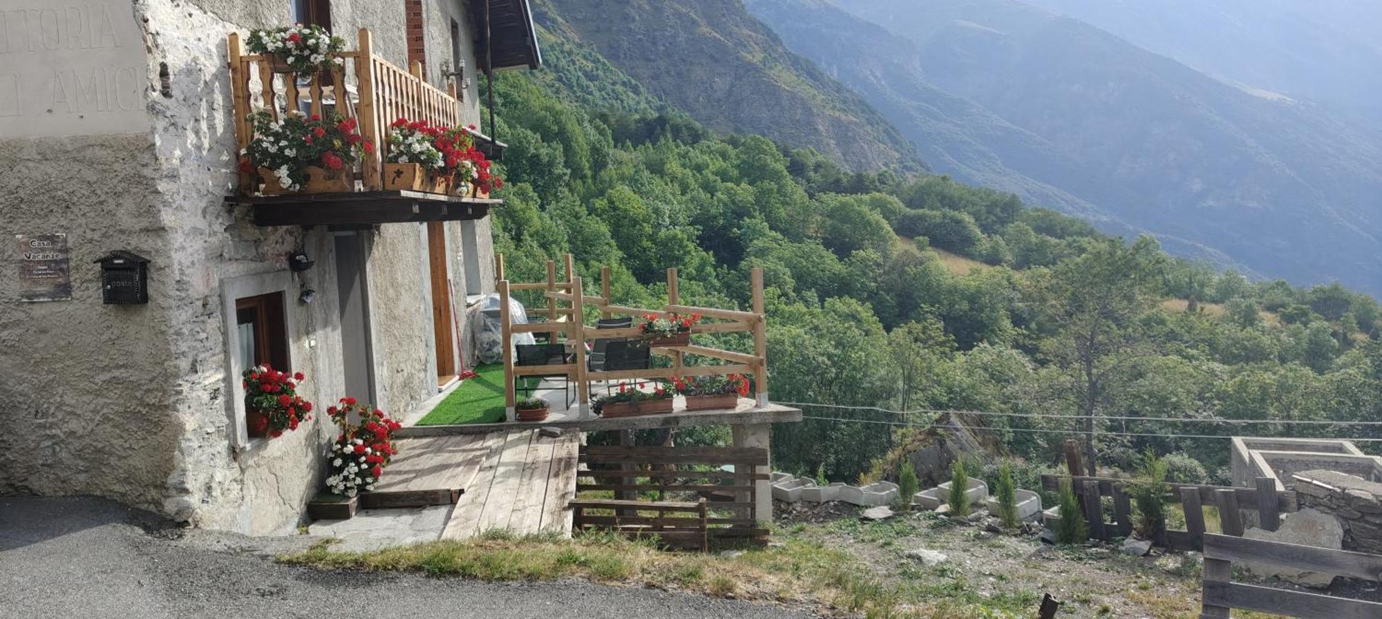 Ca Ad Me Pare Alloggio Con Terrazza Panoramica 몬체니시오 외부 사진
